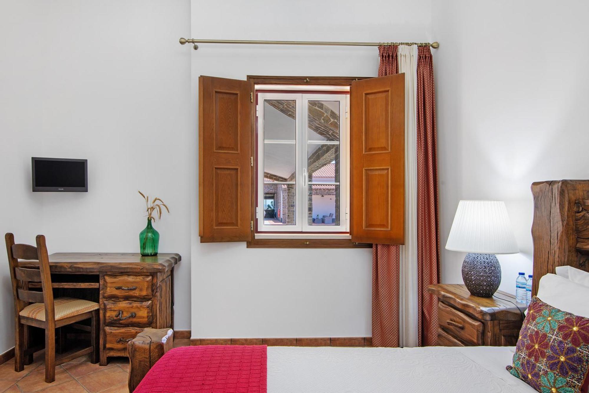 Casas Do Monte Gioes